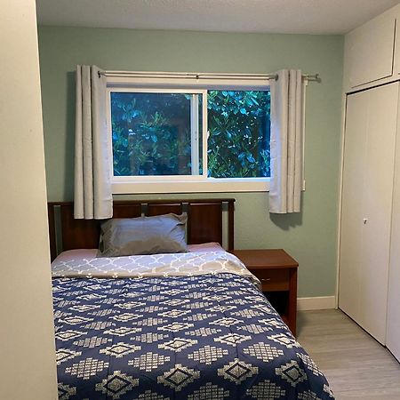 Hudson Homes Bnb Виктория Экстерьер фото